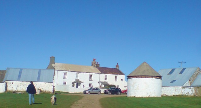 Deborah Tilley / Treginnis Isaf and Dovecot