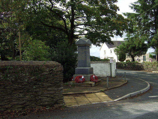 ceridwen / War memorial, Treletert/Letterston